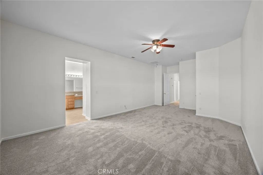 101 Via De La Valle, Lake Elsinore, California 92532 home-pic-25